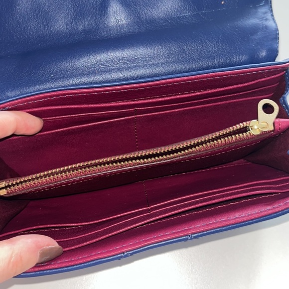 Marc by Marc Jacobs Leather Wallet on Chain - Picture 8 of 9